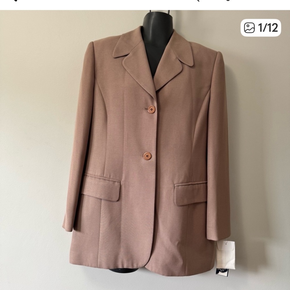 Rena Rowan Tan Blazer size. 6